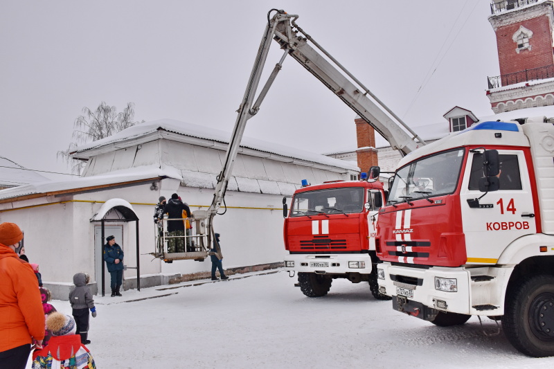 В пожарно-спасательной части №14 города Коврова состоялась благотворительная акция для детей