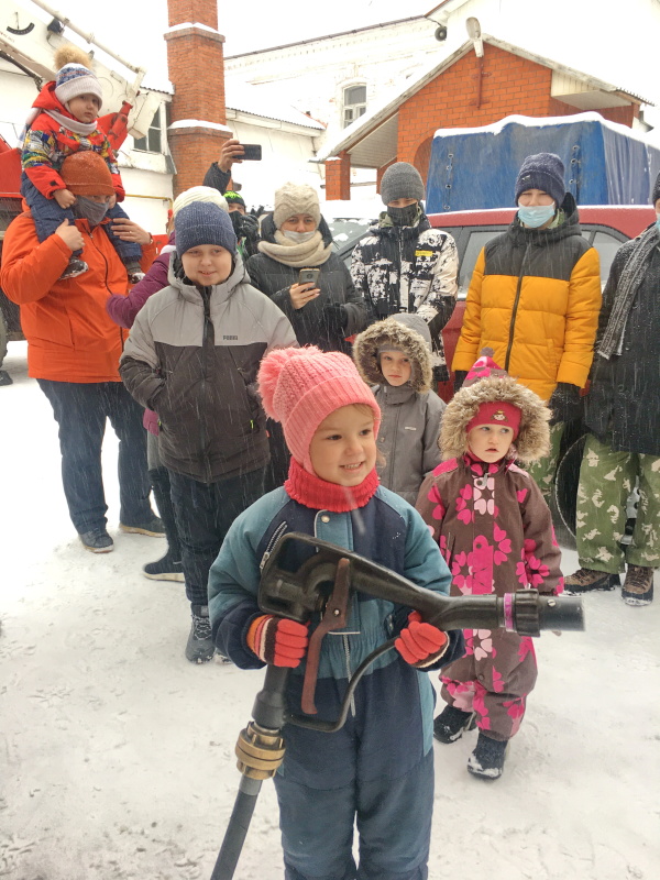 В пожарно-спасательной части №14 города Коврова состоялась благотворительная акция для детей