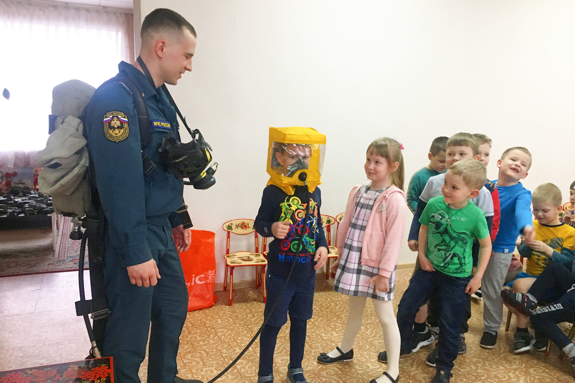 Пожарные провели открытый урок в детском саду № 10 города Коврова - Новости  - Главное управление МЧС России по Владимирской области