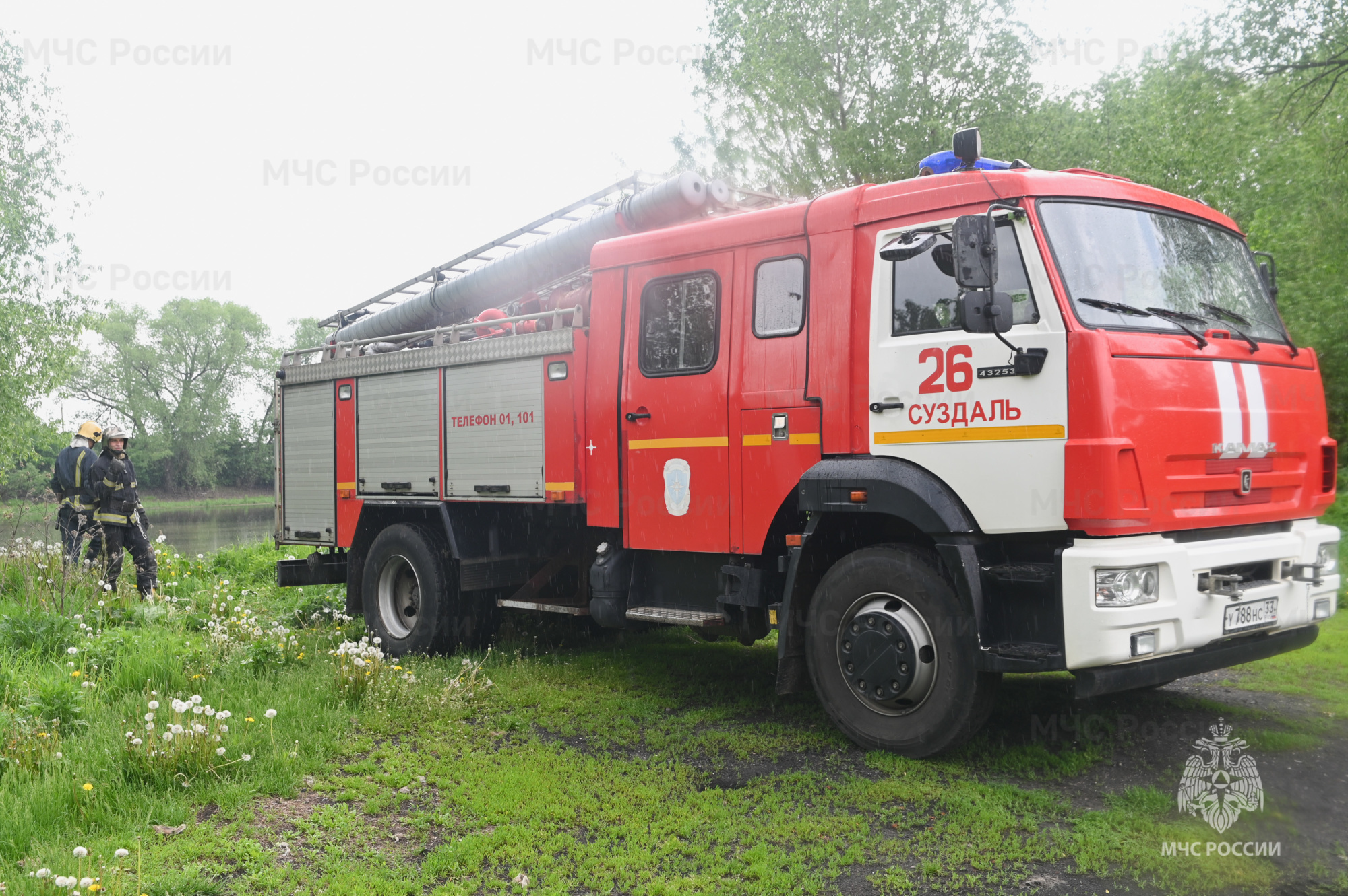 В Суздальском районе состоялся совместный рейд с представителями областных  СМИ по проверке противопожарных прудов - Все новости - Главное управление  МЧС России по Владимирской области