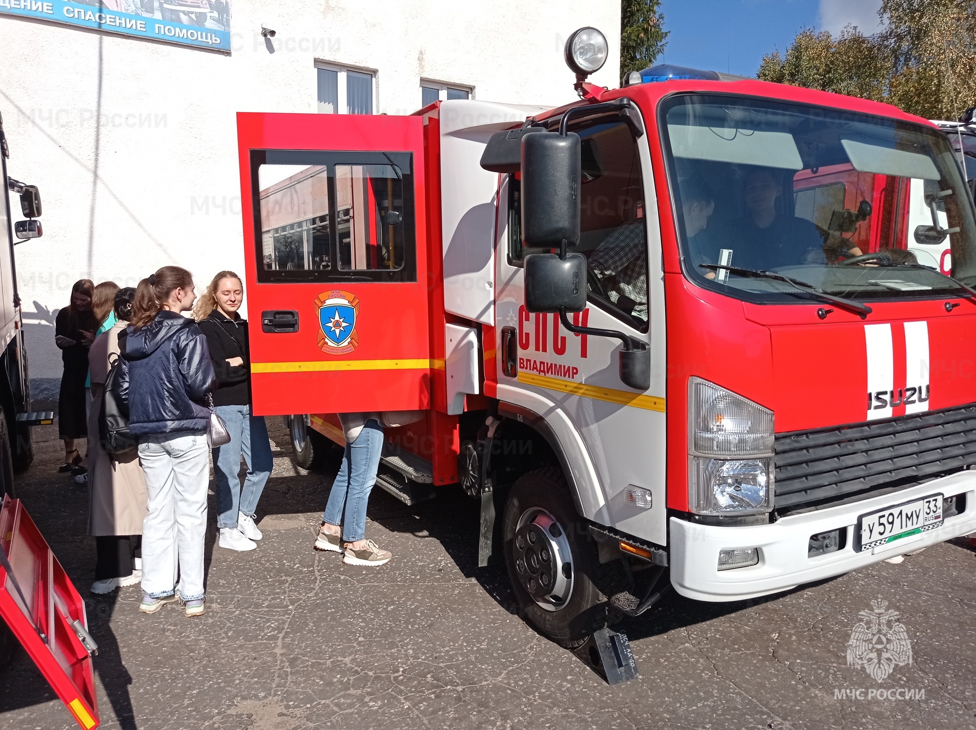 Студенты ВлГУ побывали на экскурсии в Центре ГИМС и специализированной  пожарно-спасательной части | 27.09.2023 | Владимир - БезФормата